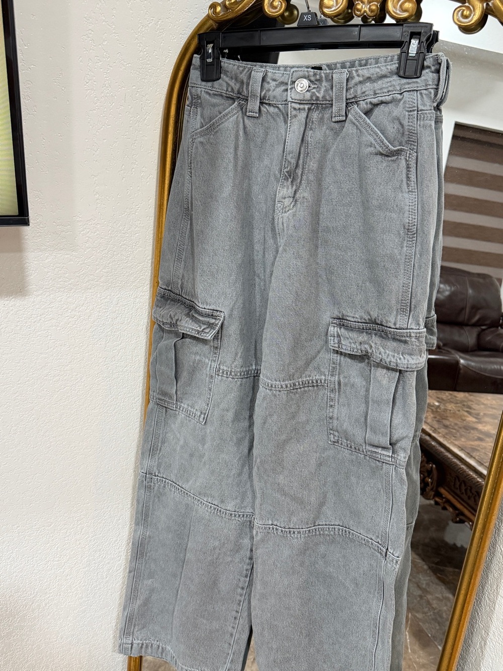 H&M Wide Leg Gray Cargo Jeans - Flared Fit